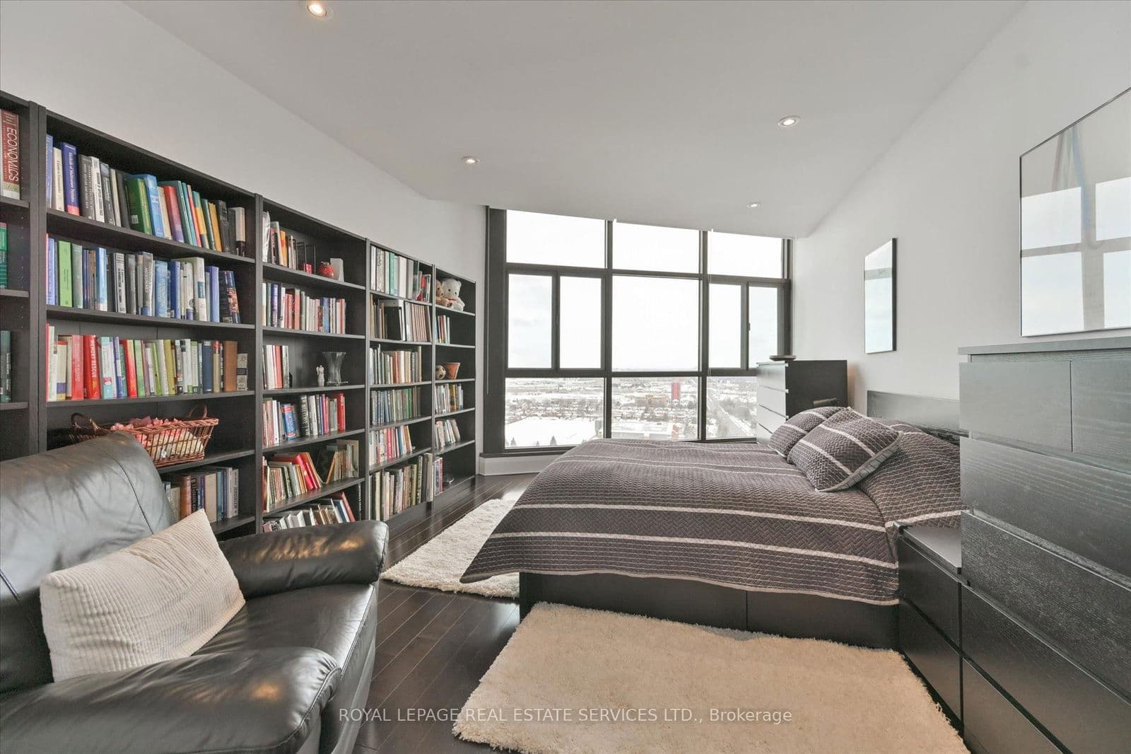 Unit PH03 2010 Islington Avenue, Toronto, ON M9P 3S8 - photo 28 of 39