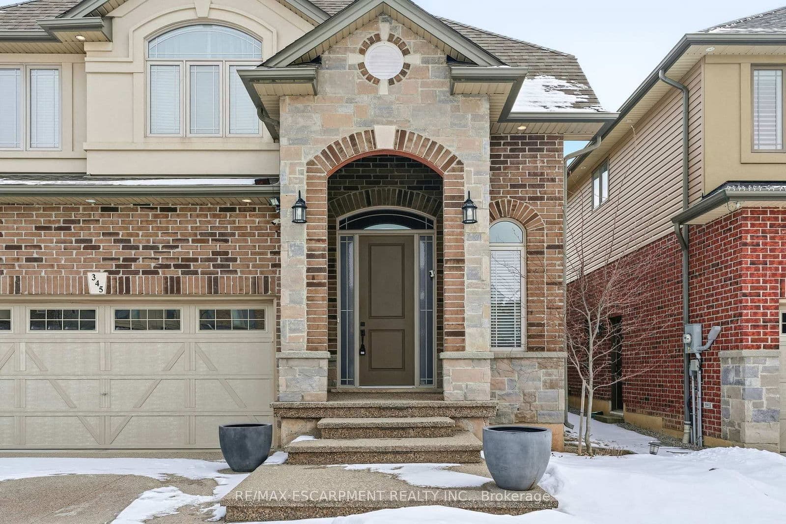 345 Festival Way, Hamilton, ON L0R 1C0 - photo 2 of 49