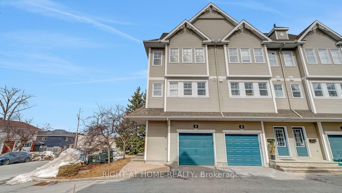 Unit 3 825 Grenon Avenue, Ottawa, ON K2B 6G1 - photo 2 of 36