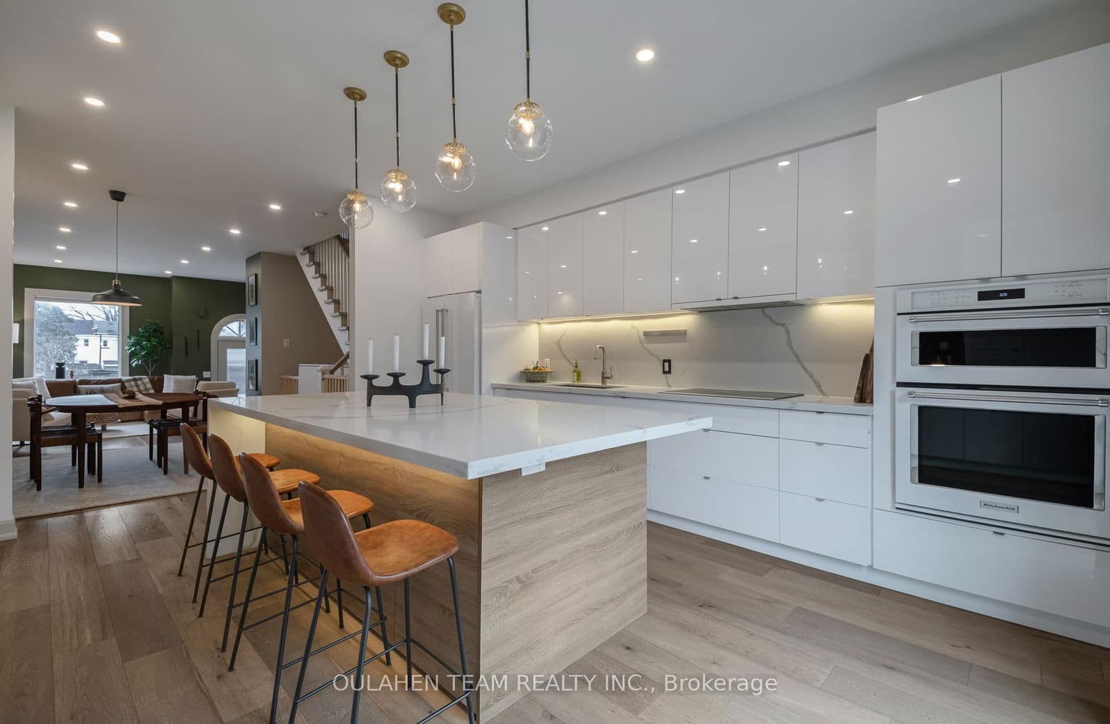 7 Glenn Morrow Mews, Toronto, ON M4E 3W3 - photo 9 of 33