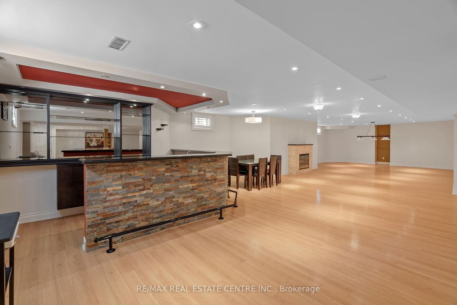 645 Cranleigh Court, Mississauga, ON L5H 4L4 - photo 43 of 49