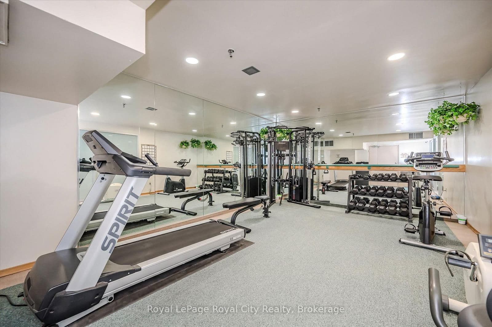 Unit 607 93 Westwood Road, Guelph, ON N1H 7J7 - photo 41 of 50